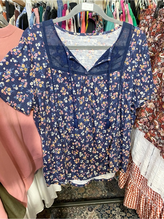 Lands' End Tops - Lands end size XL navy floral lace mesh tie neck cotton top
